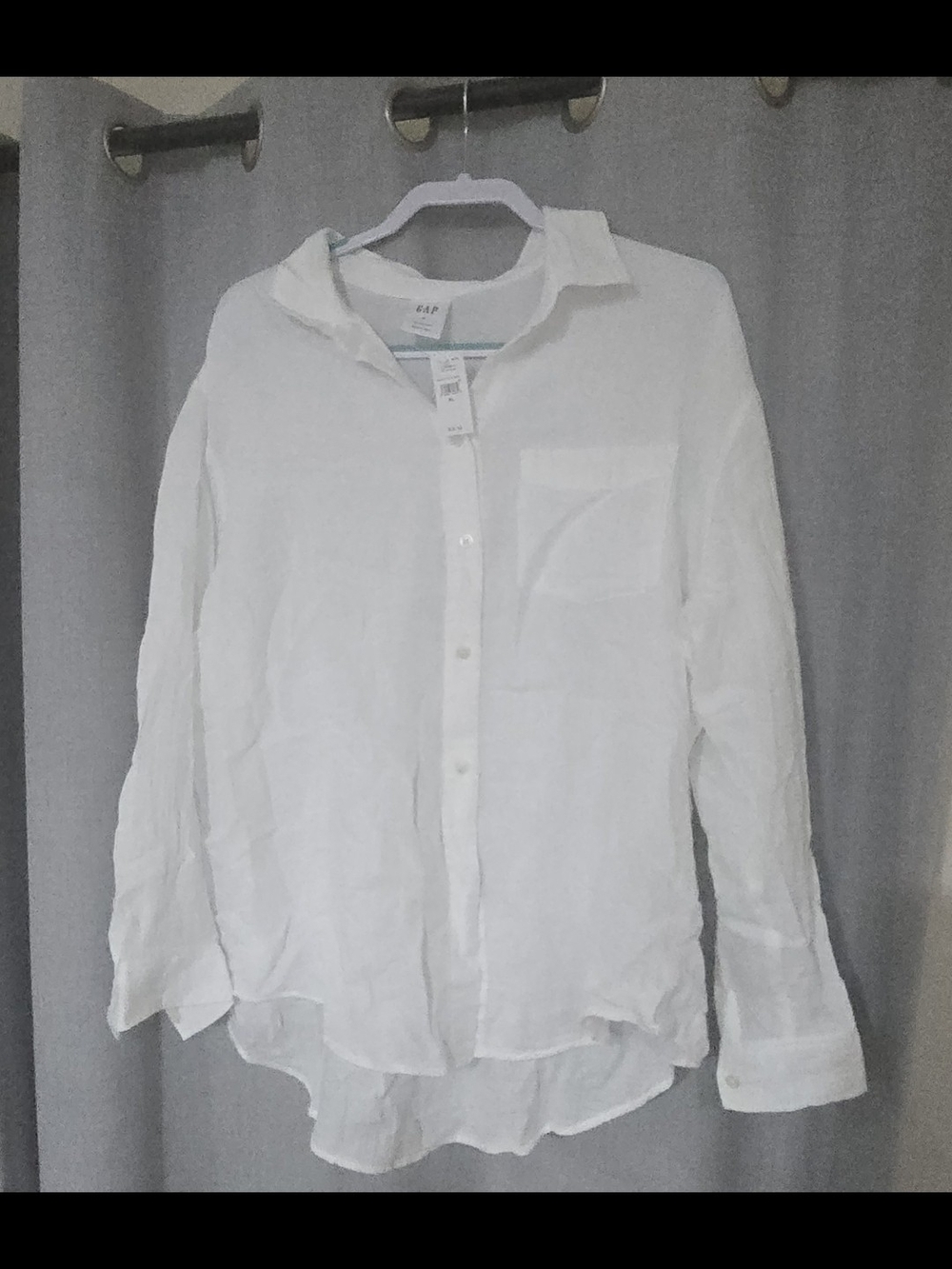 GAP White Casual Button-Down Shirt